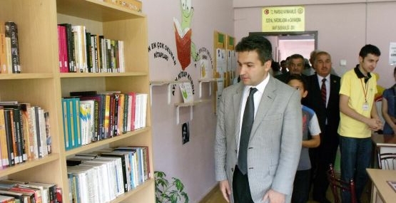 ODTÜ’lü öğrencilerden Pınarbaşı’na kütüphane