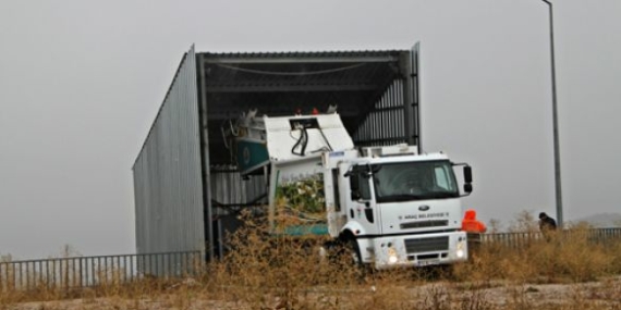 Araç vahşi depolamadan kurtuldu