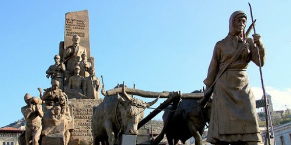 Sarıyer’de Şerife Bacı’ya vefa