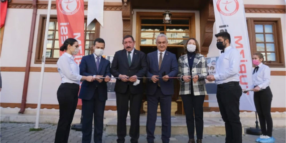 Konak, Turizmin Hizmetinde