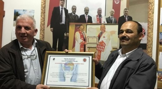 Rektör Aydın’a Türkoloji Hizmet Ödülü