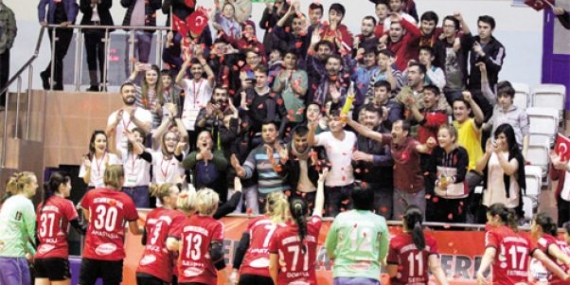 Finale giden yol İstanbul’dan geçiyor