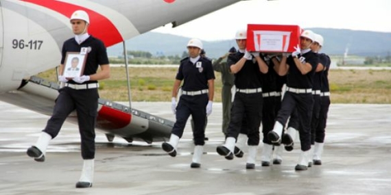 Kastamonu şehidine omuz verdi