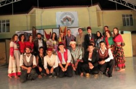 ”Yedi Kocalı Hürmüz” İnebolu’da sahnelendi