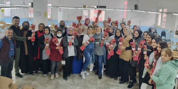 Demirci’den Anlamlı Jest