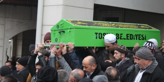 Kalbine yenik düştü