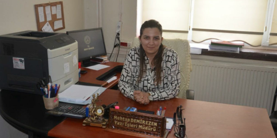 Demirezen, Müdür Oldu