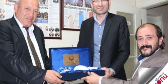 Alınören Derneğinden çifte kutlama