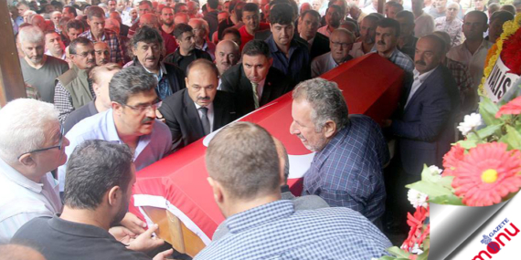 Ahmet Ekeş Son Yolculuğuna Uğurlandı