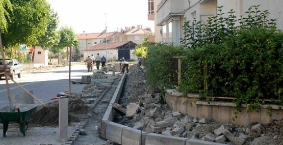 Salı Pazarına tretuar çalışması