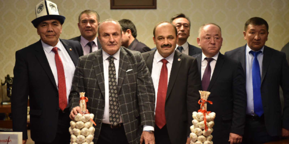 Talas ile kardeş oldu