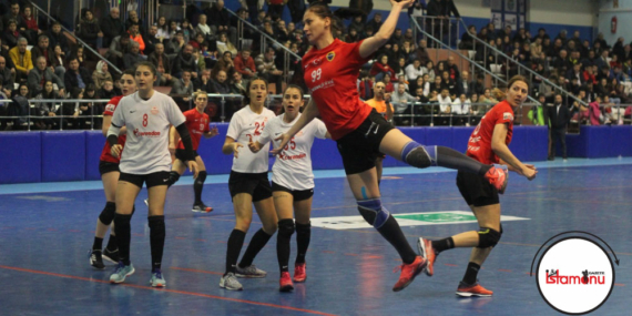 Devre arasına namağlup gitti