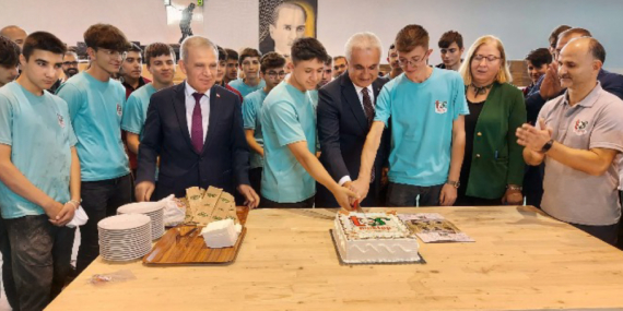 Taşmektep’te 75 Bininci  Oyuncak Üretildi