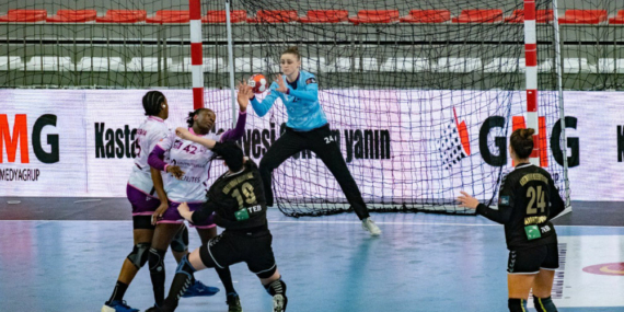 Avrupa’ya Veda Etti