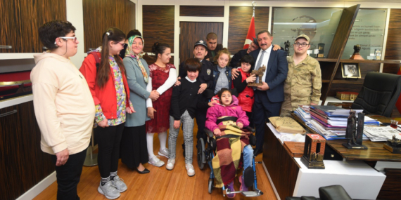 Özel Bireylerden Başkan Vidinlioğlu’na Özel Ziyaret