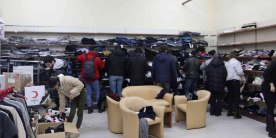 Kızılay’dan Üniversite Öğrencilerine Yardım