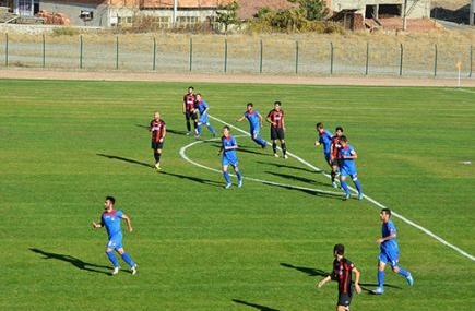 Tosya Belediyespor  fırsat tepti