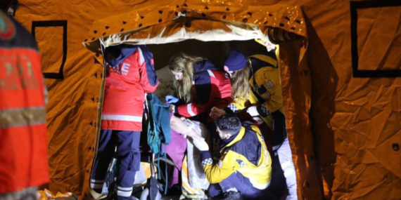 Kastamonu’dan 52 Sağlık Personeli Deprem Bölgesinde