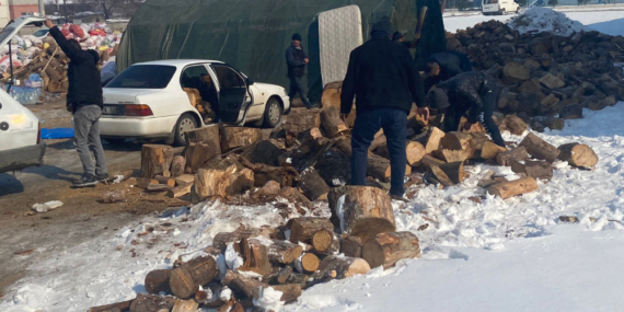 Deprem Bölgesine 15 Tır Yakacak Yardımı