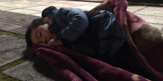 Deprem’den Dolayı Geceyi Sokakta Geçirdiler