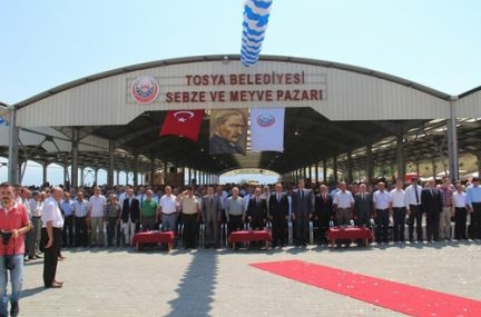 Tosya pazaryerine kavuştu