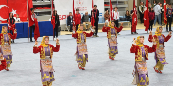 19 Mayıs Coşkuyla Kutlandı