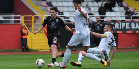 Zirve Yarışına Yenilgisiz Devam