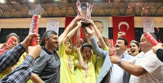 KASTAMONU’DA YAPILAN TÜRKİYE ŞAMPİYONASINDA ” ŞAMPİYON FENERBAHÇE OLDU”