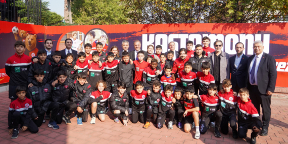 İBB HEYETİ, İSTANBUL KASTAMONUSPOR’DA