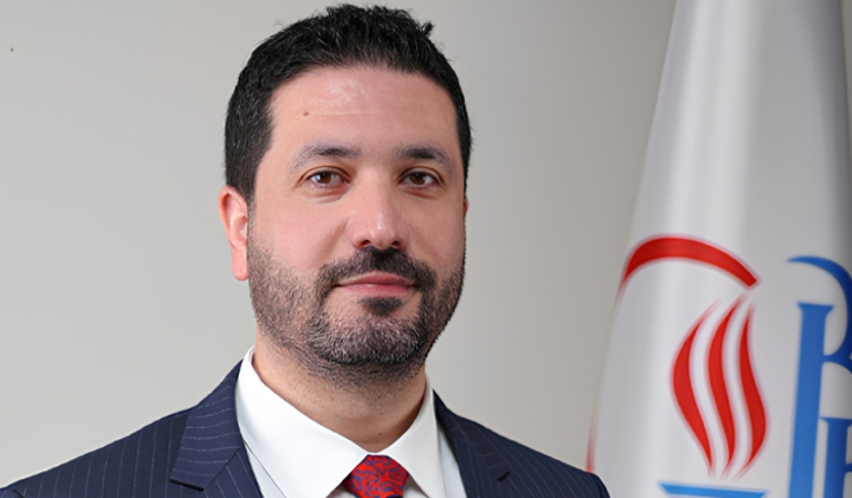 BAŞKAN YARDIMCISI OLDU